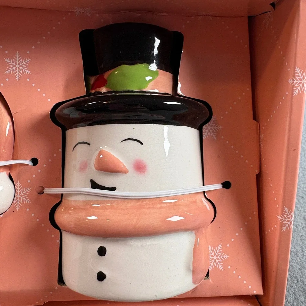 10‎ Strawberry Street Snowman Salt & Pepper Shaker Set Christmas Holiday Ceramic